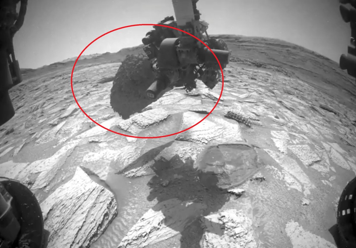 NASA Rover Gets Arm Stuck Inside Mars Rock, Struggles to Break Free