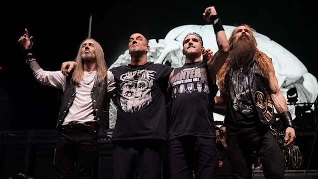 BLABBERMOUTH.NET