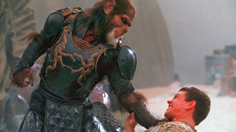 General Thade strangling Leo in Planet of the Apes