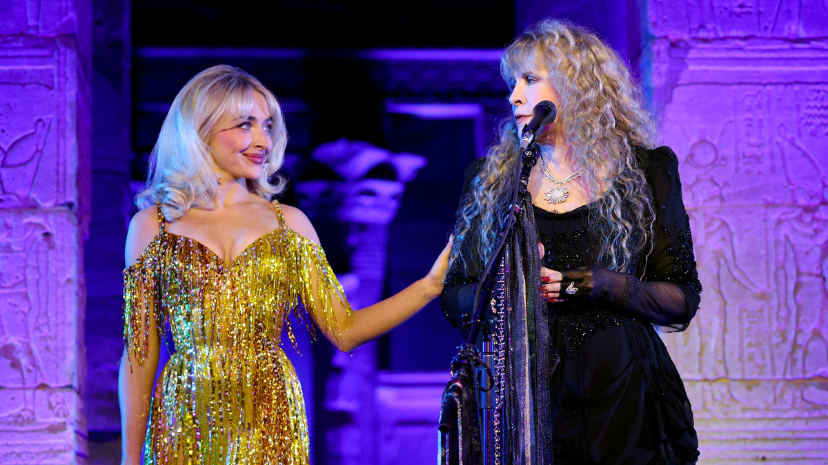 Sabrina Carpenter Was Met Gala 2026's Surprise Performer with Special Guest Stevie Nicks - Watch Videos! - Just Jared - Celebrity News and Gossip