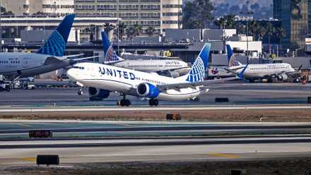 United Airlines Boeing 737 MAX taking off from LAX