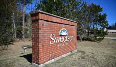 Lewiston mental health agency merges with Sweetser