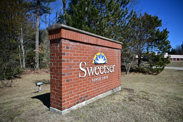 Lewiston mental health agency merges with Sweetser