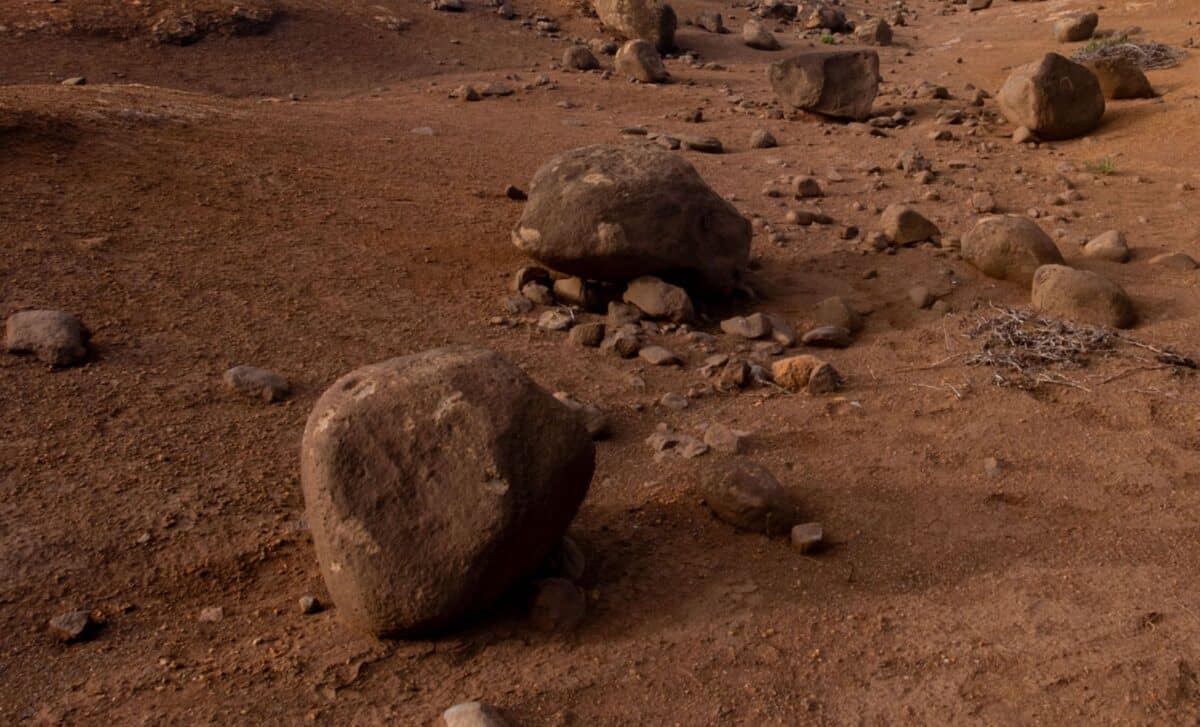 This Ancient Mars Rock Kept A Billion Year Old Secret, Curiosity Finally Cracked It Open
