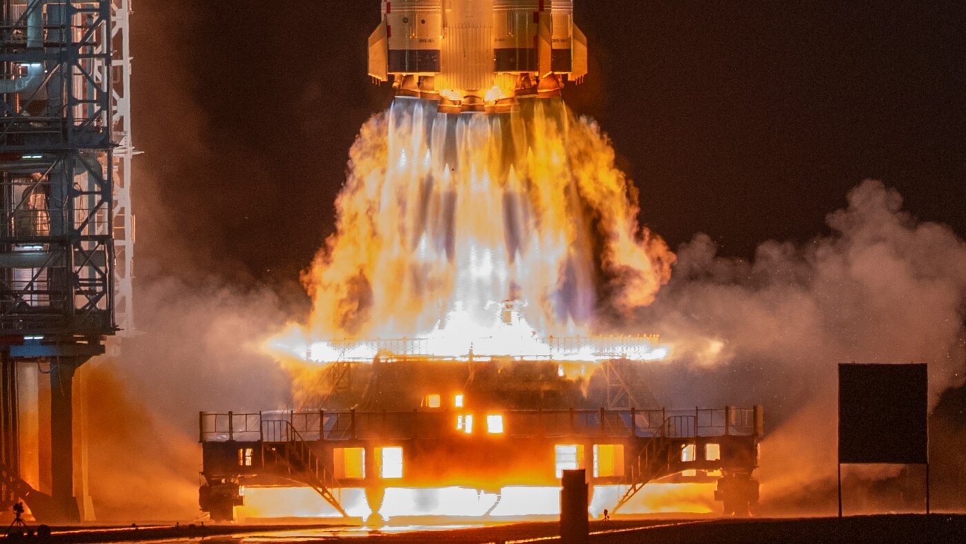China launches spacecraft with 1 of 3 astronauts set for yearlong stay : NPR