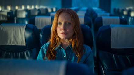 Van Palmer on the death plane in Yellowjackets season 3.