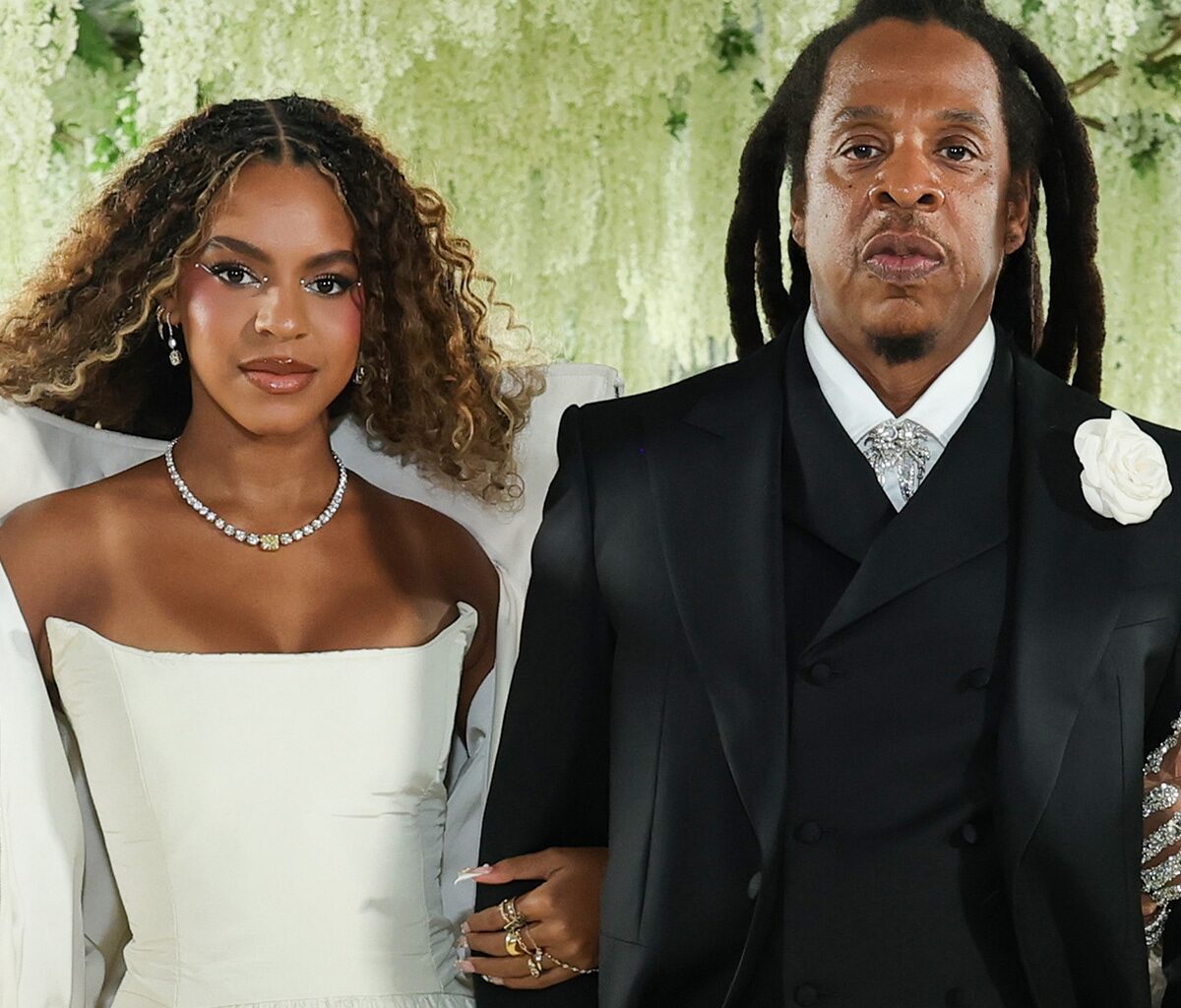 Blue Ivy Carter Is Almost as Tall as Dad Jay-Z at Pop-Up for Reasonable Doubt's 30th Anniversary - E! News