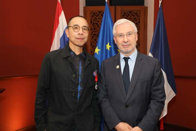 Apichatpong Weerasethakul Awarded France's Highest Civil Honor