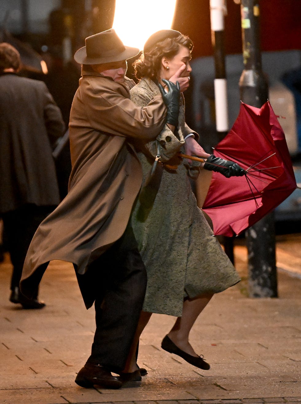 Charlie Heaton and Lucy Karczewski filming Peaky Blinders charlie heaton and lucy karczewski filming peaky blinders