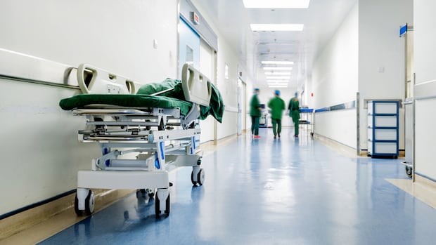 Alberta partially rolls out new surgery funding model for public hospitals