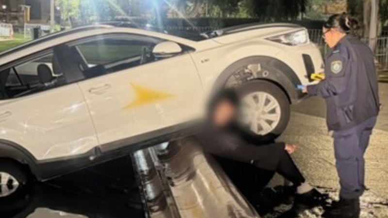 Hyde Park crash: French national crashes while delivering Uber Eats