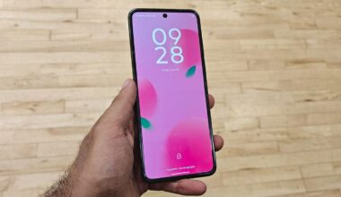 After a month with a foldable phone, I can't justify buying an 'Ultra' model anymore