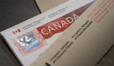 Canada's population drops in first quarter of 2026