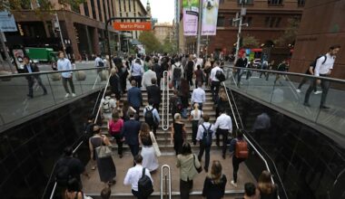 Australian inflation: Annual rate drops to 4 per cent as fuel prices ease
