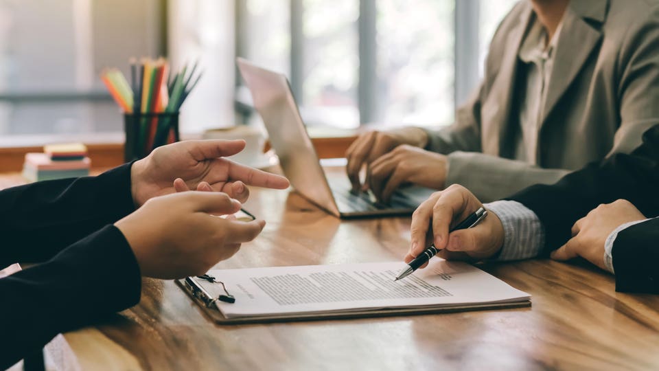 Why More Professionals Are Leaving Corporate Careers To Buy A Business
