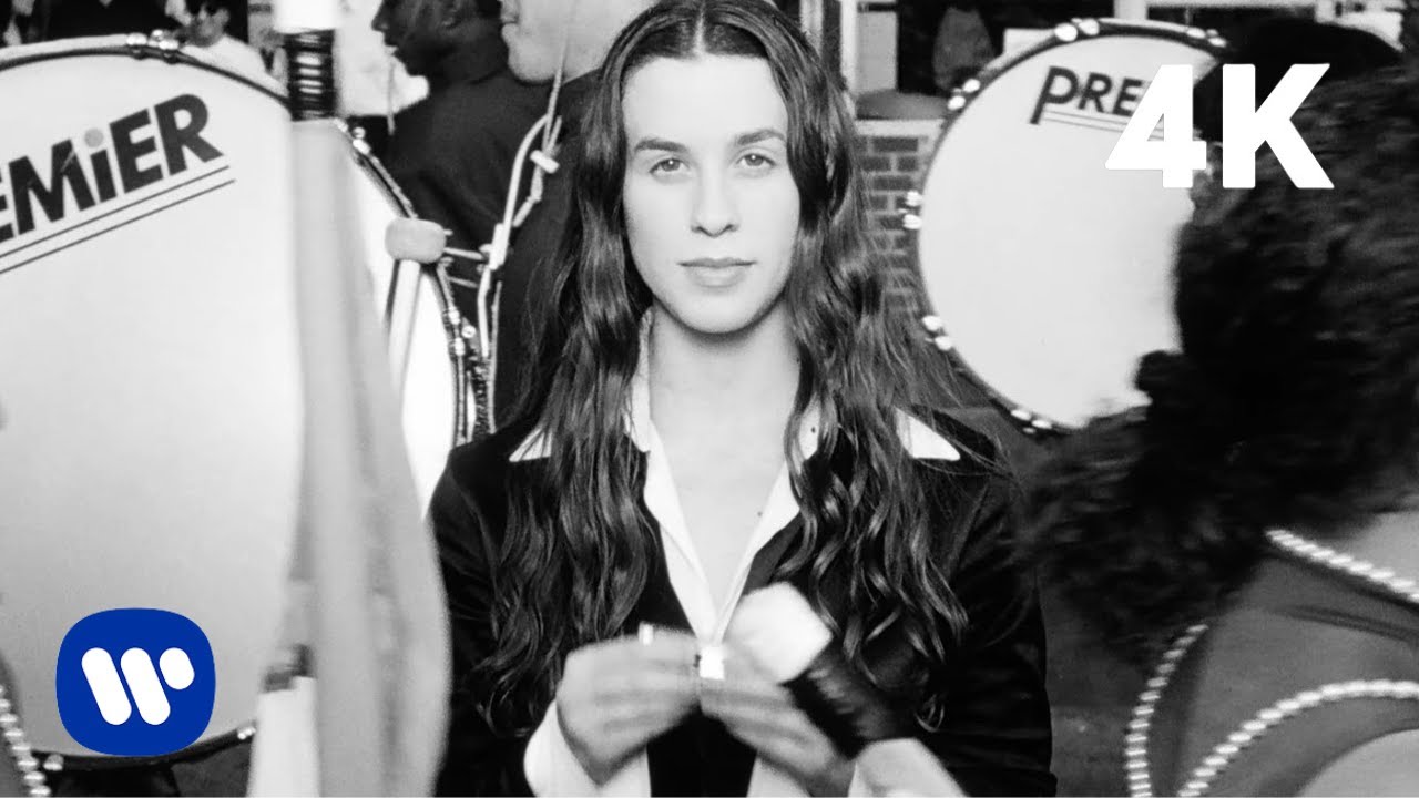 Alanis Morissette - Hand In My Pocket (Official 4K Music Video) - YouTube