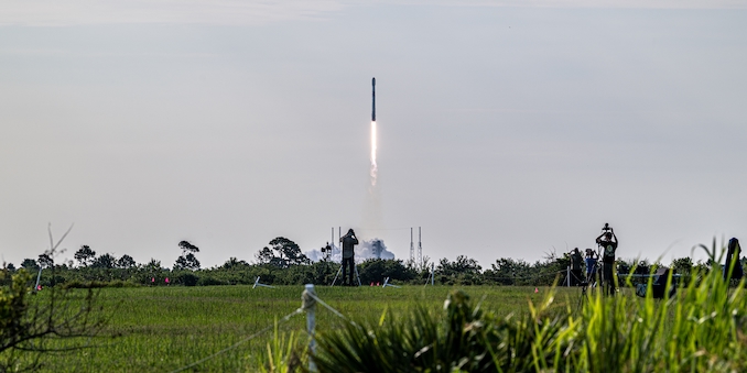 SpaceX launches Starlink mission from Cape Canaveral as stock trades on the Nasdaq for first time – Spaceflight Now