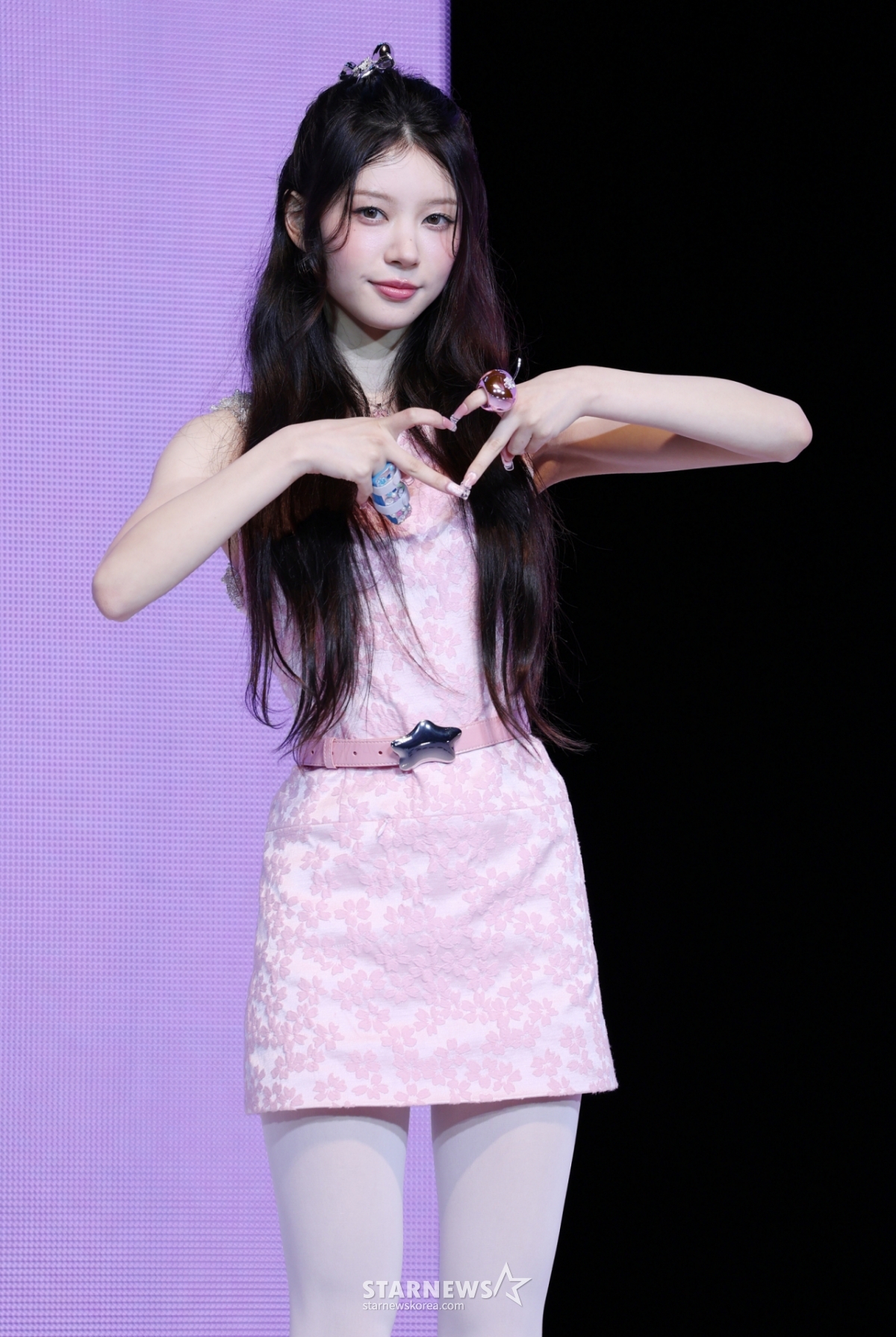 ILLIT member Moca poses during a showcase held on the 16th at Yes24 Live Hall in Gangdong-gu, Seoul, to commemorate the release of their third mini-album 'bomb'. /2025.06.16 /Photo=Kim Hwi-seon hwijpg@