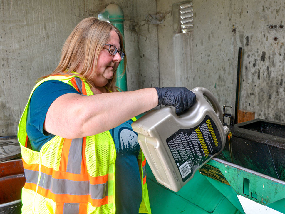 Oil Recycling Day rewards responsible disposal at Steinbach Eco Centre - SteinbachOnline.com
