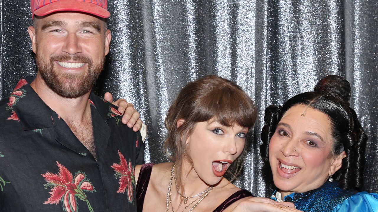 Taylor Swift and Travis Kelce Coordinate for a Backstage Broadway Date Night