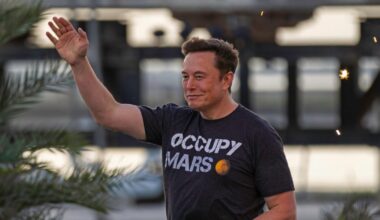 SpaceX aims to make stock market debut at $1.77 trillion value