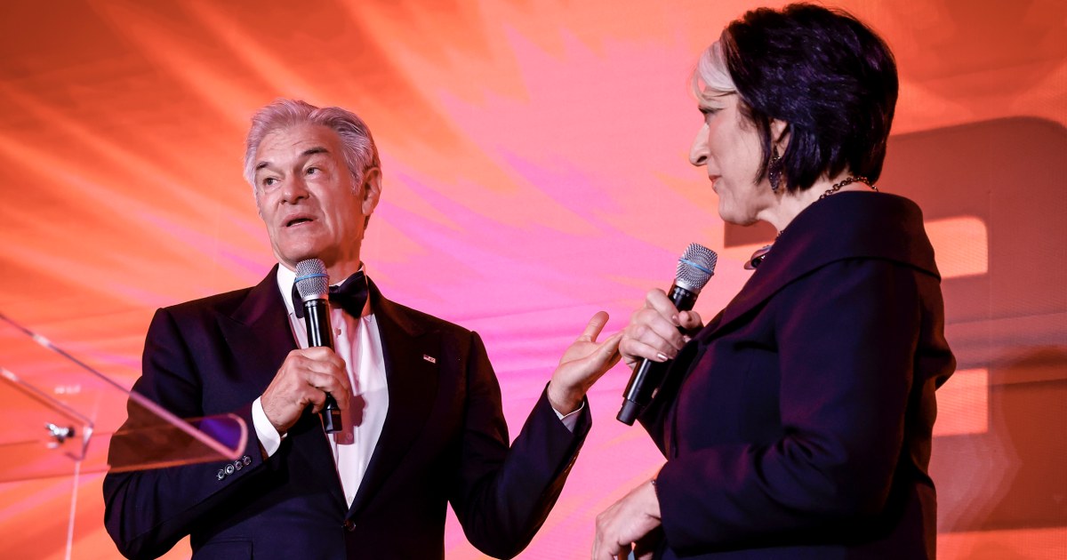AI’s elite celebrated in Washington as the public sours on data centers and chatbots