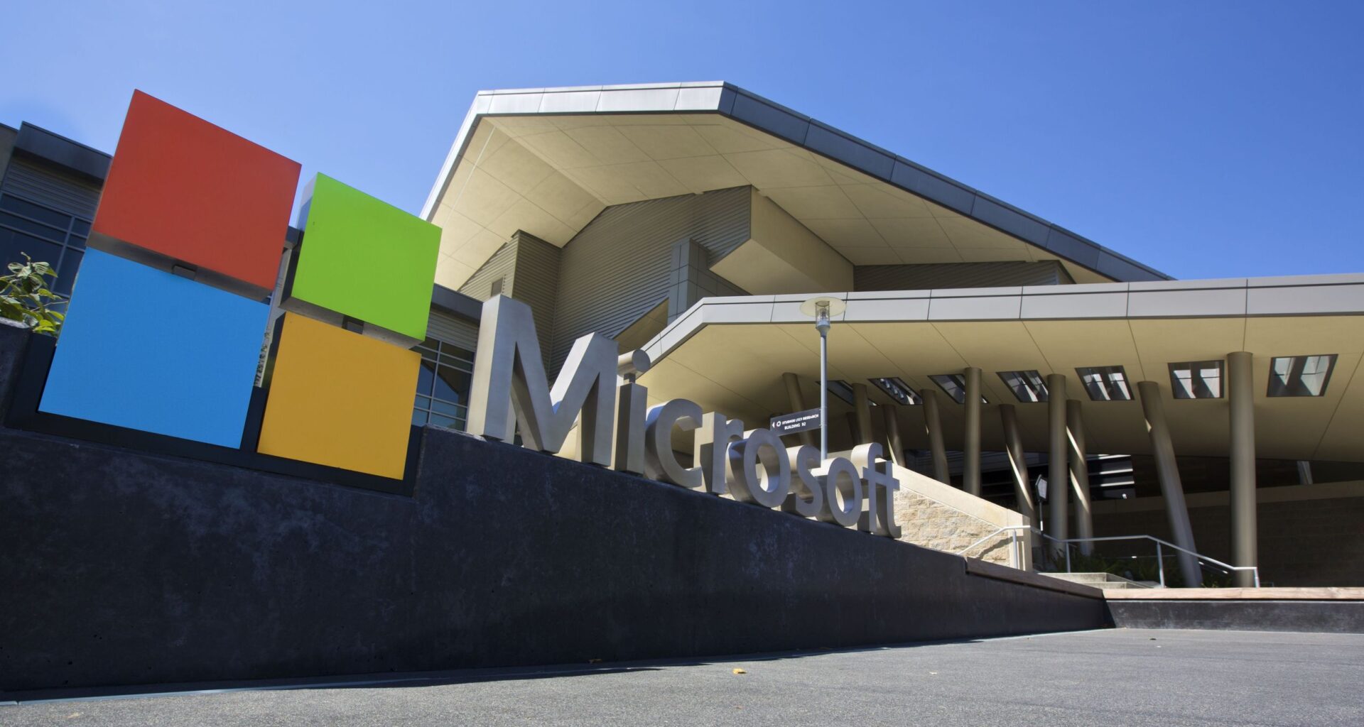 Microsoft's top scientist warns humanity is rapidly losing its ability to understand the AI systems shaping daily life