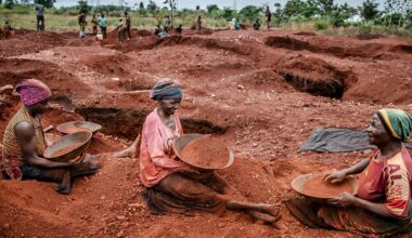 Who profits from Africa’s gold? | Economy News