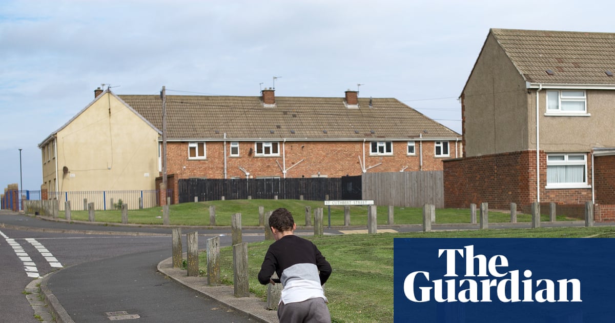 England’s poorest areas face deepest cuts to green space under planning law changes, report finds | Access to green space