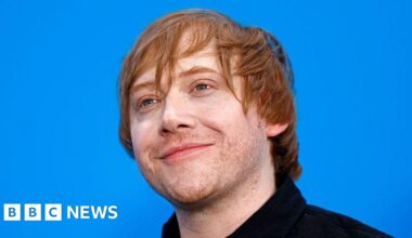 Harry Potter star wins bid to build eco-village - BBC