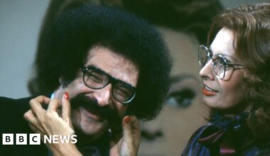 Popular US movie critic Gene Shalit dies aged 100 - BBC
