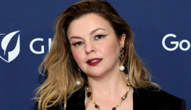 Amber Tamblyn Is Welcoming Her Gray Hair Transformation With Open Arms