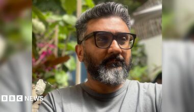 Kunal Shah, founder of Indian fintech start-up Cred, wearing a grey tee shirt and sporting sunglasses.