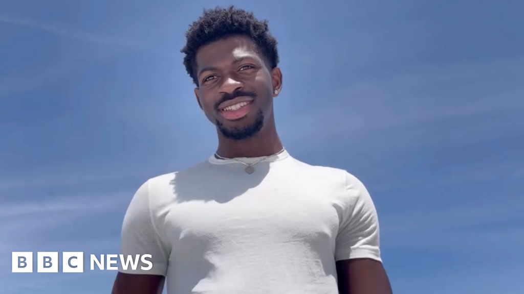 Lil Nas X says he's 'feeling better' after rehab and bipolar diagnosis - BBC