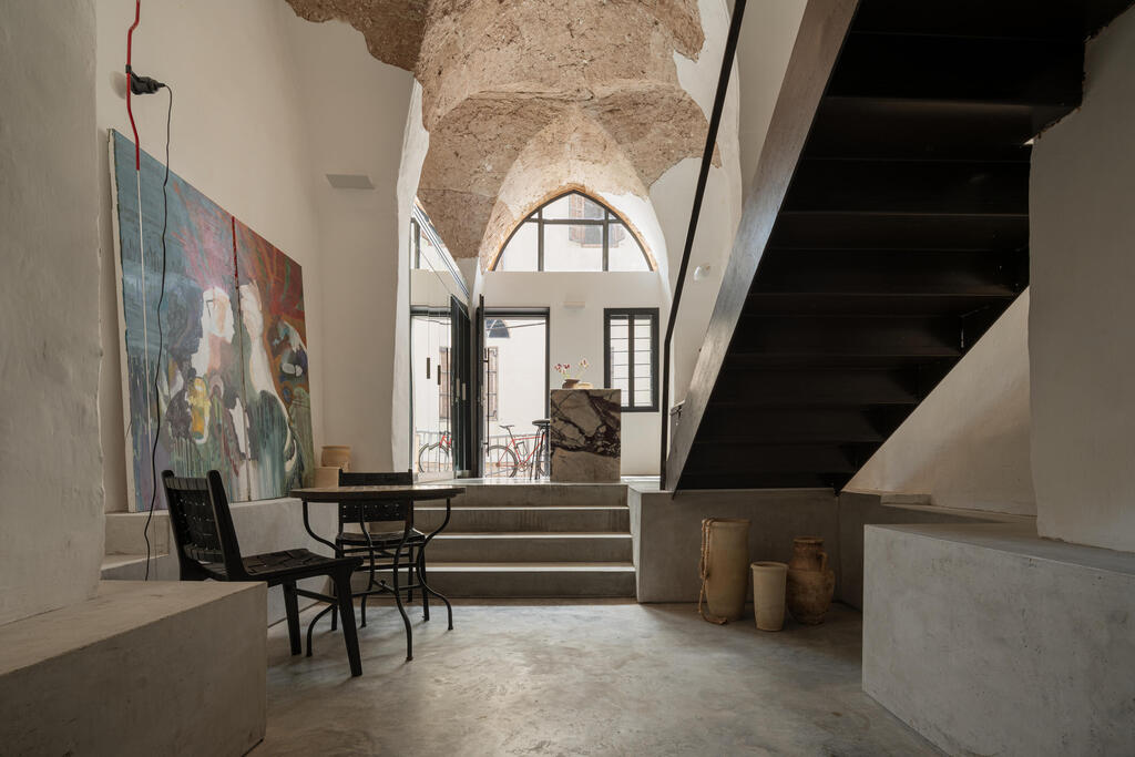 The house had been abandoned for many years (Photo: Michael Shvadron) הבית של ספיר וניב, יפו, כאן גרים