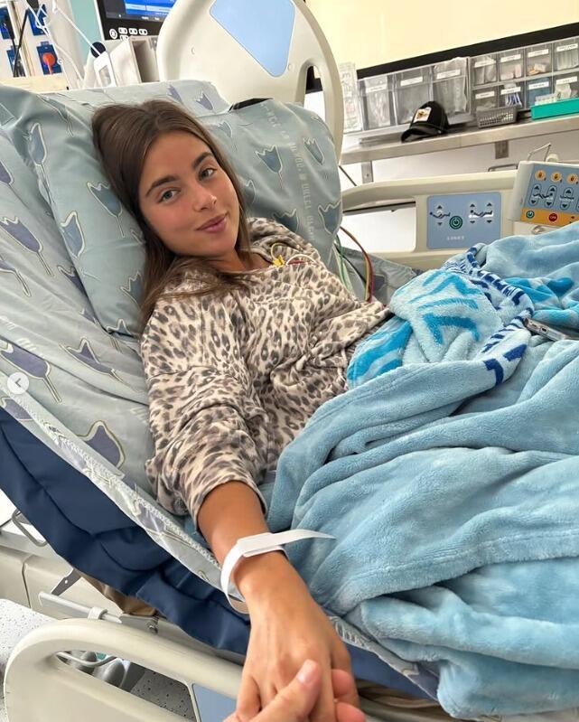 Noa Kirel in the hospital (Photo: Screengrab) נועה קירל מאושפזת