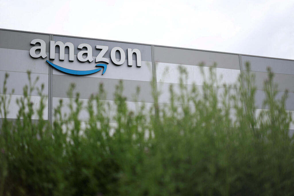 Amazon's cloud unit AWS said late on Friday that Anthropic has asked it to revoke access to the models (Photo: REUTERS/Stephane Mahe) אמזון