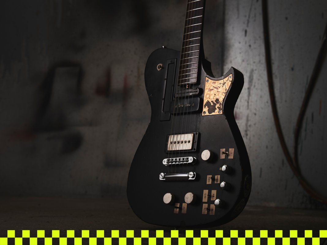 The 007, also known as “Black Ed”, is perhaps Bellamy’s most iconic and famous instrument, seen and heard across Muse’s most notable releases.