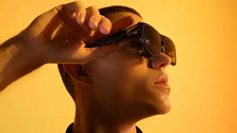 The year’s most intriguing gadget: a movie screen that fits in your pocket