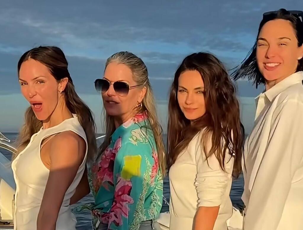 Katharine McPhee shared footage from a vacation in Puerto Rico, where she spent time with Gadot, Kunis and entrepreneur Nina Oberfeld (Photo: Instagram screenshot) גל גדות בפורטו ריקו