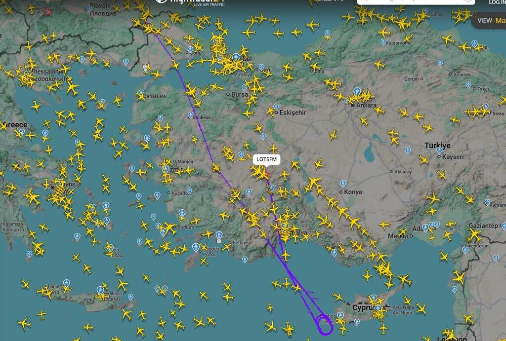 Circling near Cyprus before turning back: The plane’s route מטוס פולני לוט הסתובב באוויר