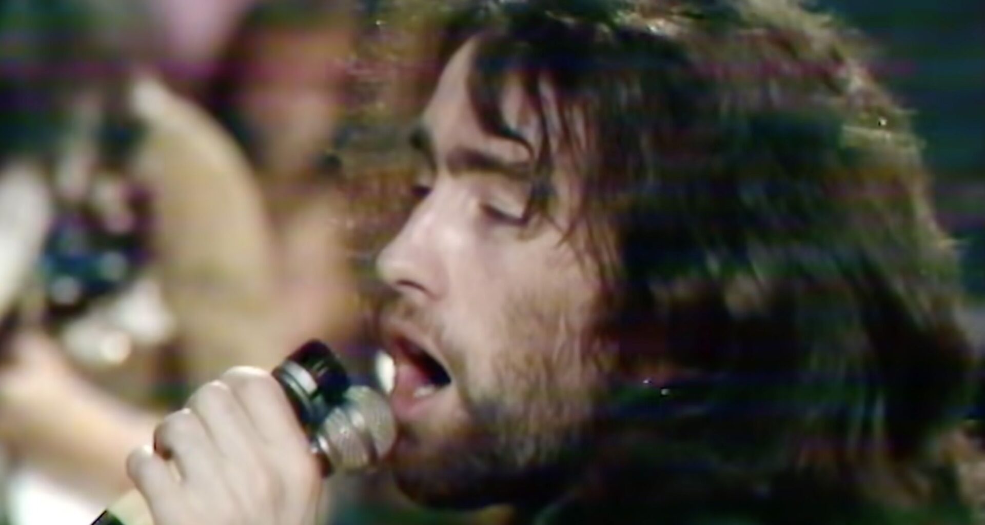 “The chorus wrote itself, the chords took me about 10-15 minutes and then Paul came up with the verses while he was waiting for a lift to a gig the next day!”: How one of the greatest rock anthems of all time was created in the wake of a nightmare show