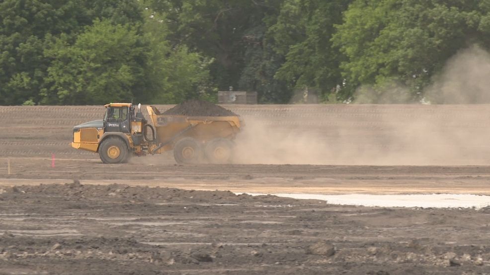 {p}The massive Microsoft data center project along Cleveland Road in Granger is kicking up a noticeable cloud of dust during construction. (WSBT Photo){/p}