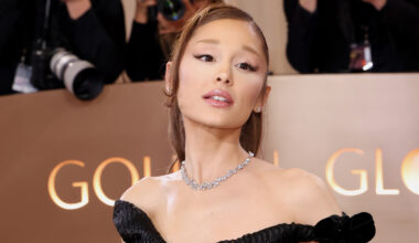 Ariana Grande Bursts Into Tears Onstage During 'Eternal Sunshine' Tour Stop in LA - Just Jared - Celebrity News and Gossip