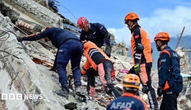 Venezuela latest: Earthquake rescuers in 'critical hours', official says as survivors share their stories