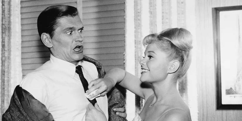 Dick York and Elizabeth Montgomery as Darrin and Samantha Stephens in Bewitched