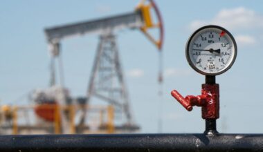 Oil little changed on uncertainty over US-Iran peace deal