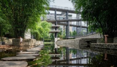 Five buildings constructed from recycled materials: when rubble becomes architecture