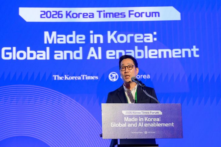 Cho Yong-min, a partner at PwC Korea, delivers a keynote speech for The Korea Times Forum at the Chamber of Commerce and Industry in Seoul, Tuesday. Korea Times photo by Shim Hyun-chul
