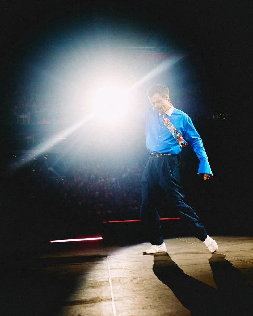 The singer was spotted running to his Wembley gig earlier this week